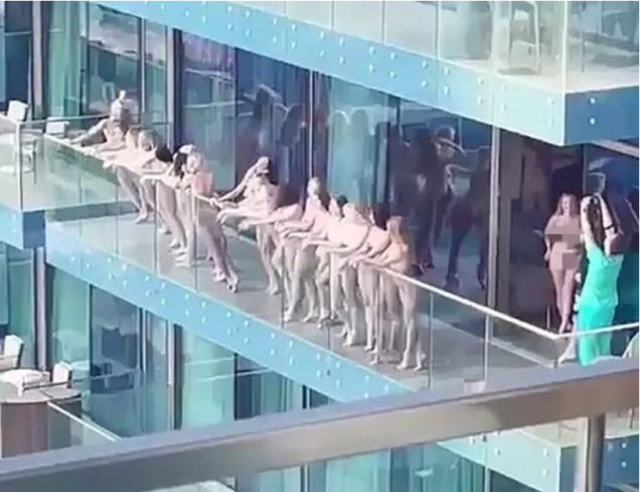 多名女子在阳台拍裸照震惊阿联酋,组织者曝光