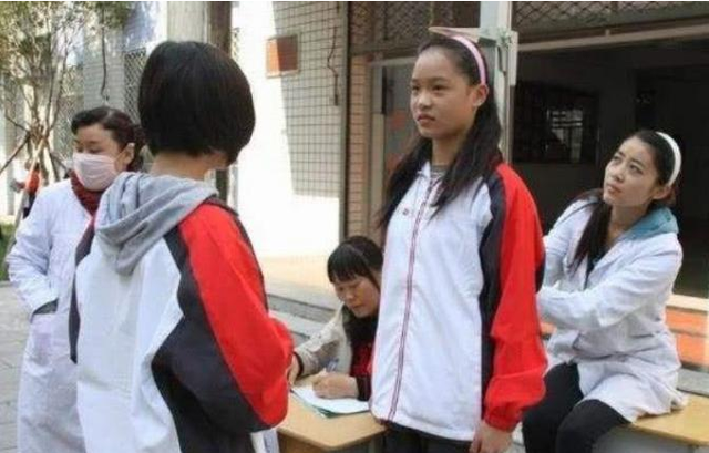 初中生“身高表”出炉,男女生身高标准不同,看看你家学生达标没