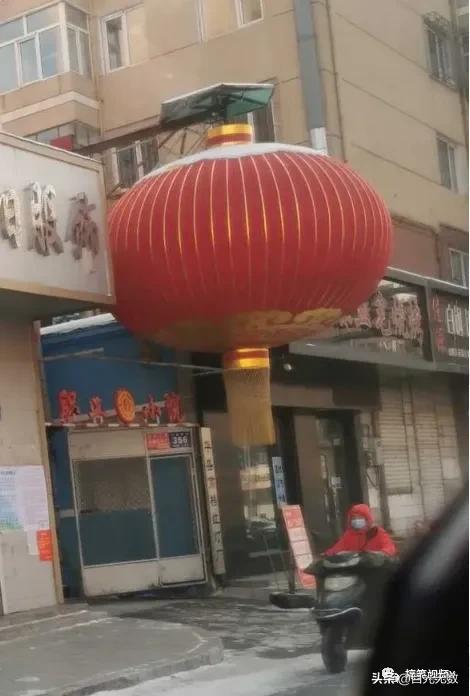搞笑图片(40)美女,你可千万别撒手啊