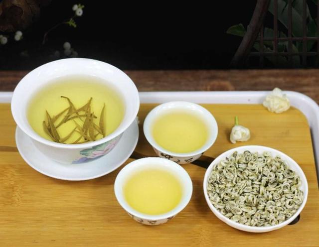 建议女人:若不差钱,这4种茶要多喝,好喝养颜,别忽略