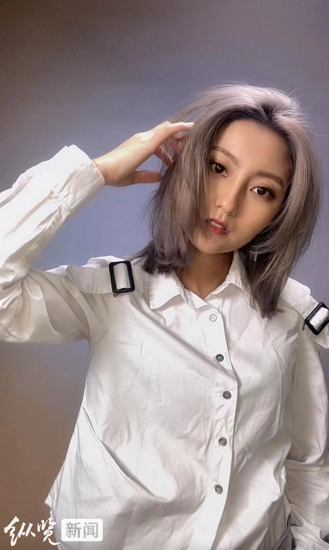 承德姑娘果小菁:“最不正经的京剧演员”,唱国粹京剧,蹦最酷的迪
