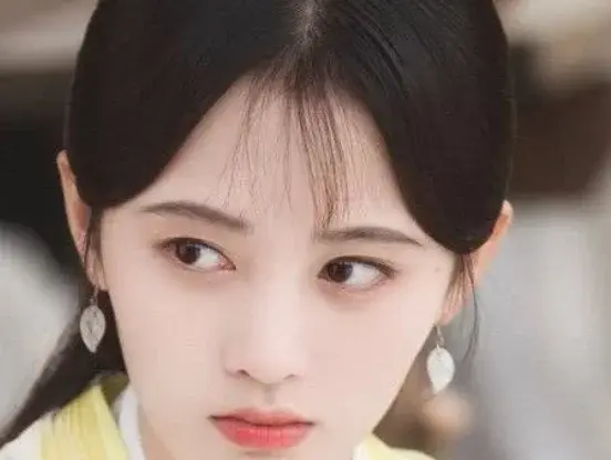 7位穿黄衣古装最美女星,赵丽颖第4,鞠婧祎第5,第一美到窒息