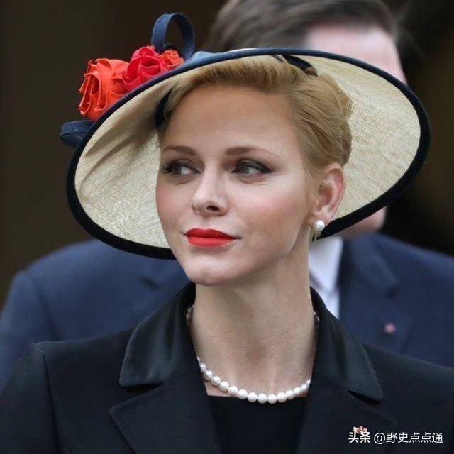 逃婚、在婚礼上哭泣、生下龙凤胎,她今年42岁,是摩纳哥王妃