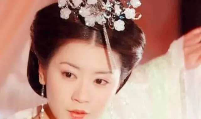 7位穿黄衣古装最美女星,赵丽颖第4,鞠婧祎第5,第一美到窒息