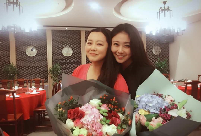 《女人当官2》开播,闫学晶霸屏,能否碾压农村题材女主王茜华?