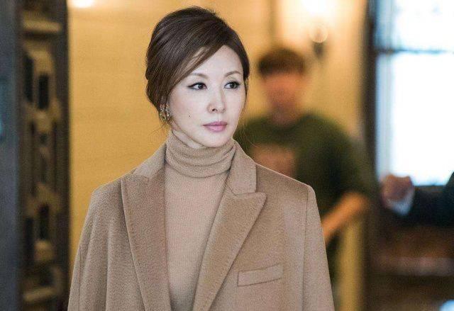 演过情欲片的5位韩国女星,千娇百媚的背后,多人自杀身亡