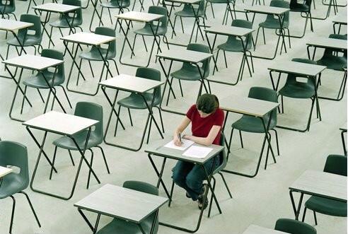 梦见考试、掉牙、逝去的亲人分别意味着什么?心理学揭示梦的含义