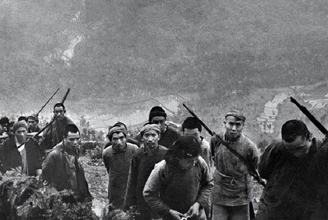 1953年贵州抓获一美女土匪,被捕后无人敢处决,毛主席当场释放