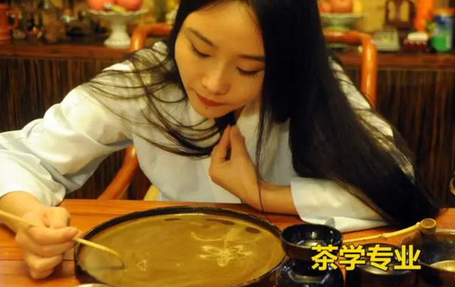 未来5年仍旧是“香饽饽”的专业,待遇好发展前景不错,适合女生