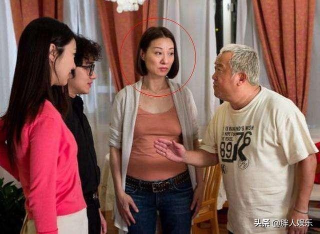 王小凤:22岁拿影后,拍全裸写真,患抑郁症,老公是我的精神支柱