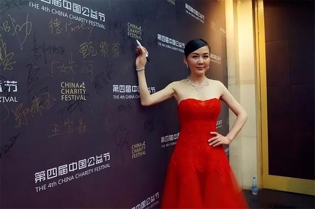 李琳:被前夫一巴掌扇到离婚!二婚嫁世界冠军,如今生活幸福滋润