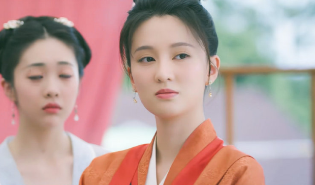 都说美女也不一定能驾驭古装,看到乔欣换装后的效果,我信了