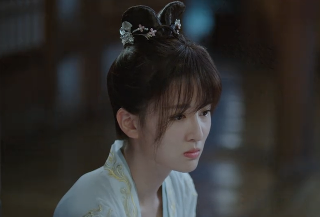 都说美女也不一定能驾驭古装,看到乔欣换装后的效果,我信了