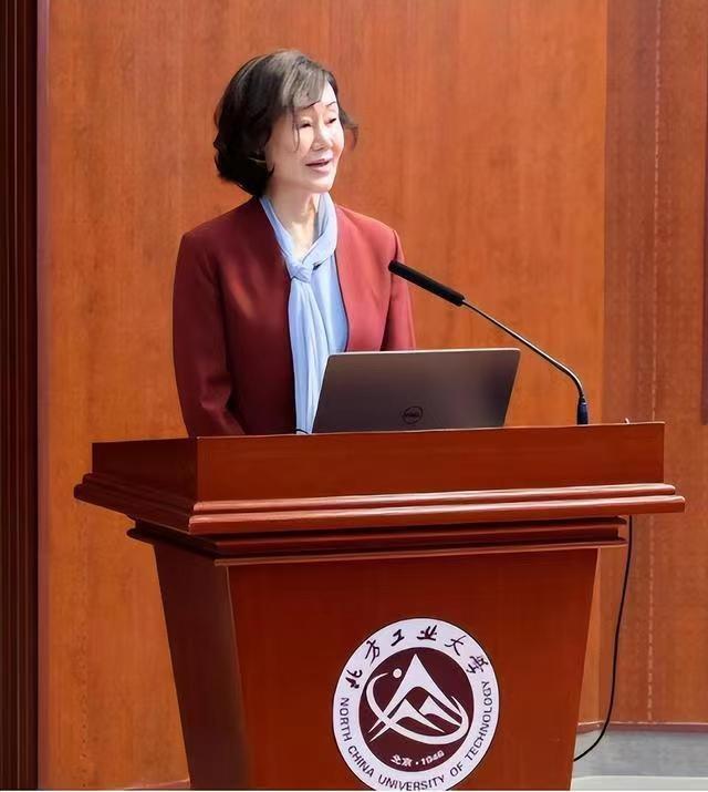 女副校长沈志莉落马记:大肆受贿生活奢靡,曾花450万用于美容