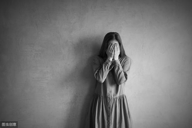 女孩遭前男友裸照威胁后吞药自杀:只要有勇敢就能对抗苦难
