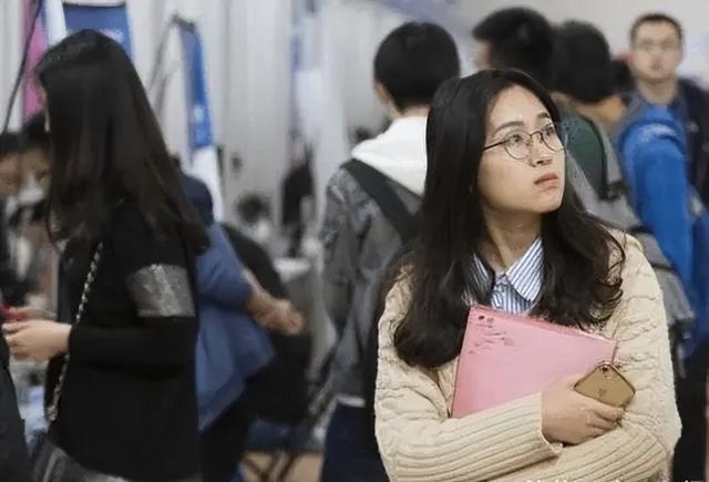 未来5年仍旧是“香饽饽”的专业,待遇好发展前景不错,适合女生