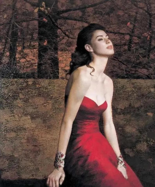 他画了幅“裸女图”,因太美被盗上千万次,有人强行给它穿上衣服