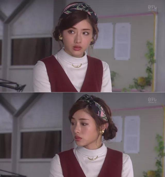 《校阅女孩》再拍被嘲?这一次服化组出来背锅