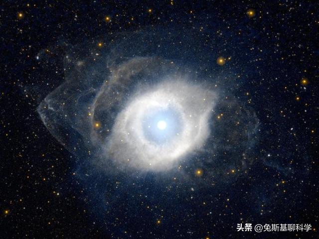 为什么天狼星比织女星更亮？天狼星和织女星互换位置会发生什么？