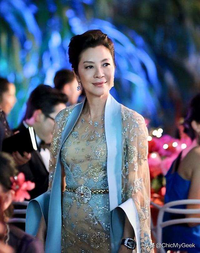 60岁闪耀好莱坞!杨紫琼:在退休的年纪开始逆袭