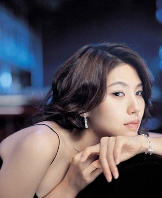 演过情欲片的5位韩国女星,千娇百媚的背后,多人自杀身亡
