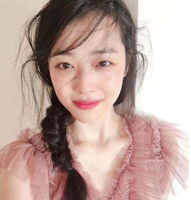 演过情欲片的5位韩国女星,千娇百媚的背后,多人自杀身亡