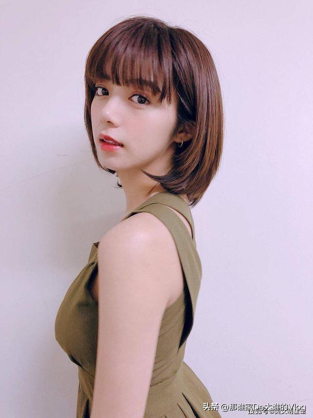 25岁池田依来沙,欧式脸庞火辣身材,日本女神着实性感迷人