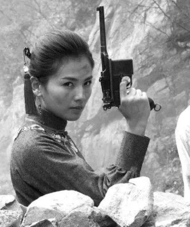 湘西美女土匪,曾说:谁杀5个鬼子就嫁给谁,解放后为何被枪决?