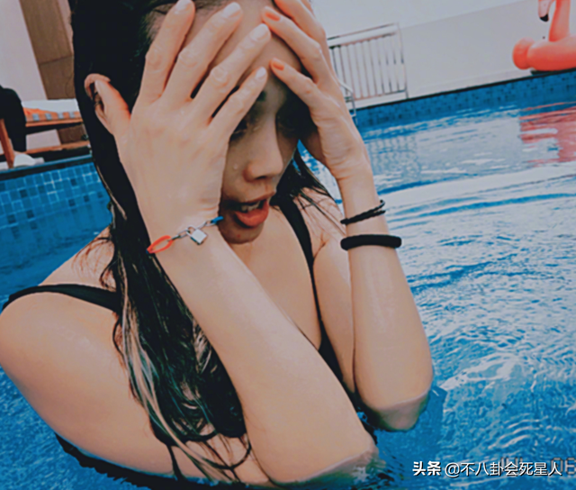 9位港星泳装比美,温碧霞李嘉欣火辣比基尼,容祖儿“出水芙蓉”