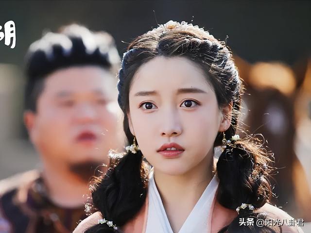 娱乐圈最尴尬的男女撞脸,连细微表情都如出一辙,爱你就像爱自己