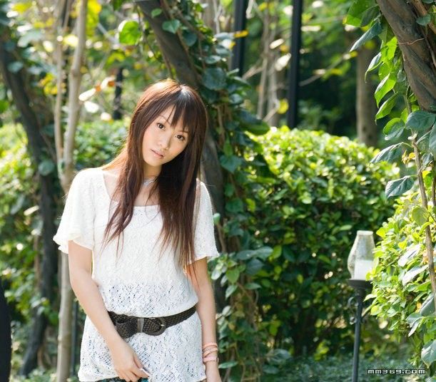 清纯美女公园写真