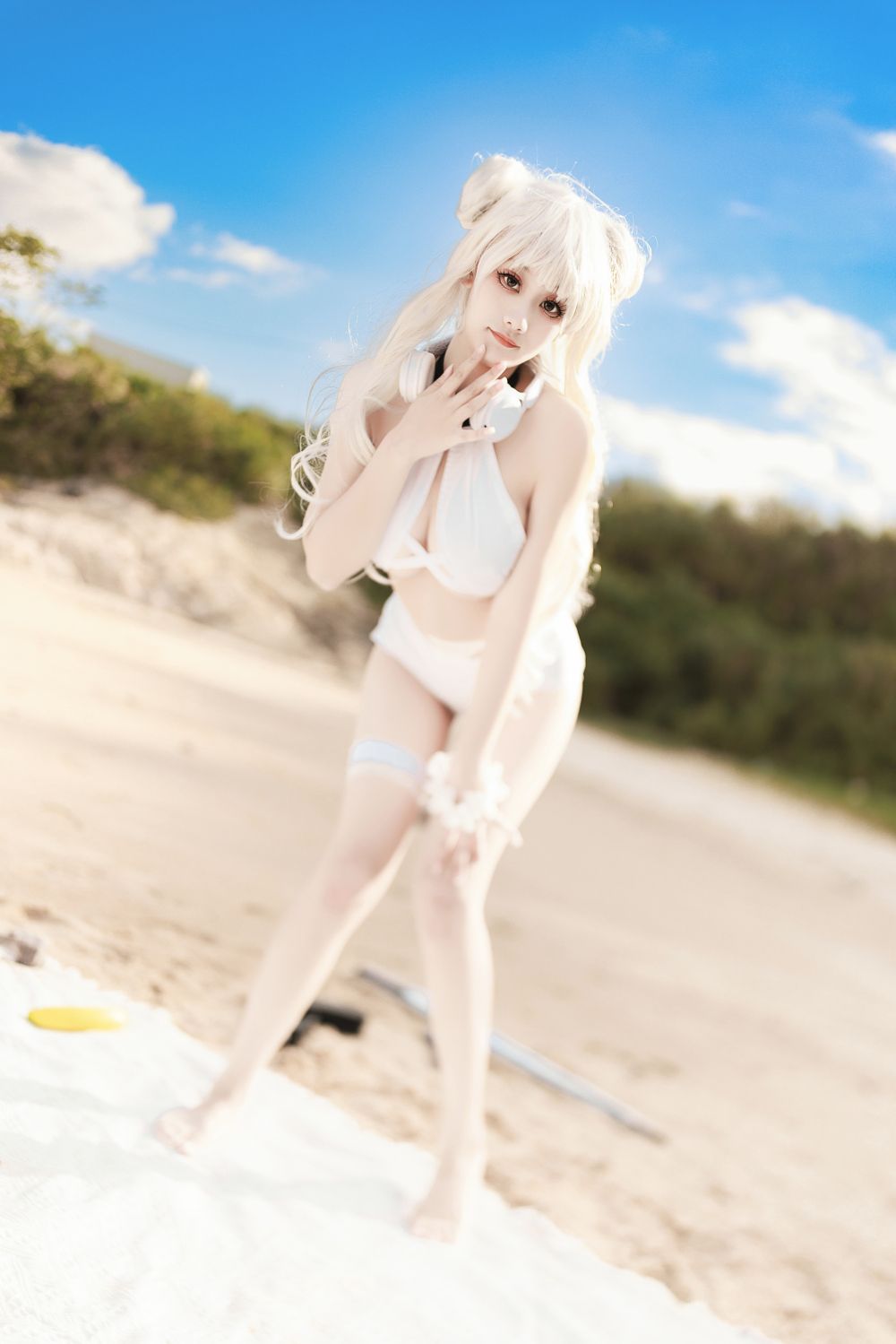 海边娇嫩白皙小美妞