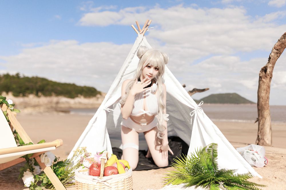 海边娇嫩白皙小美妞