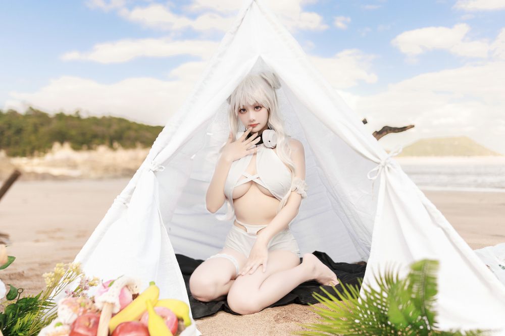 海边娇嫩白皙小美妞