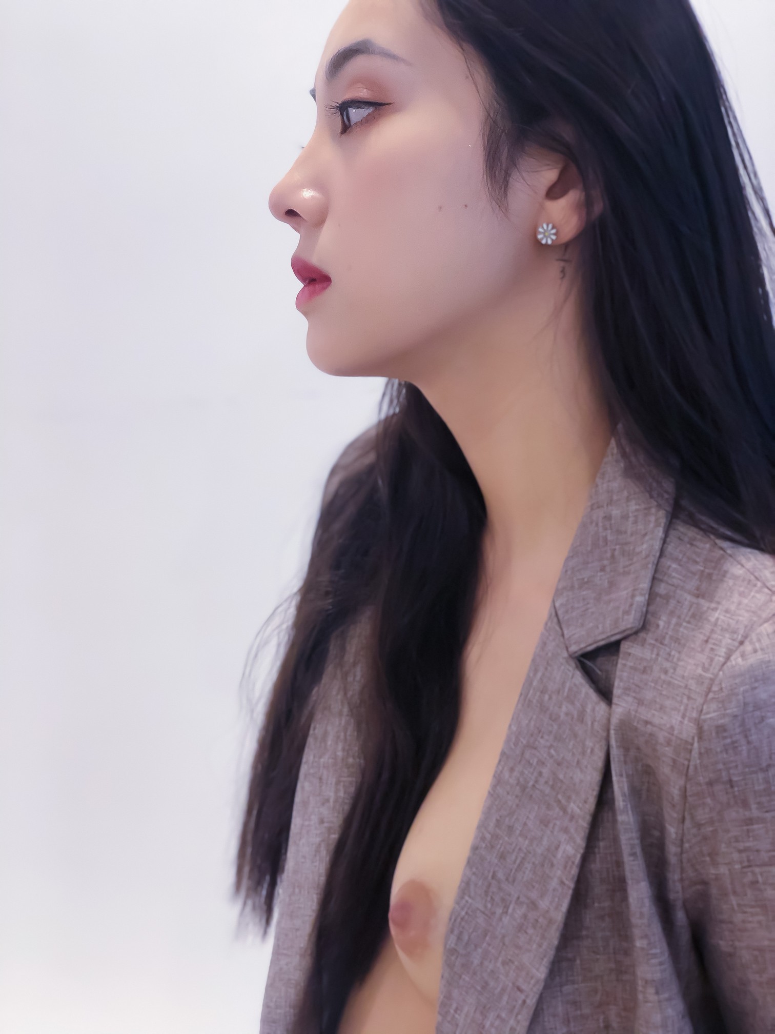 撩人的小文秘
