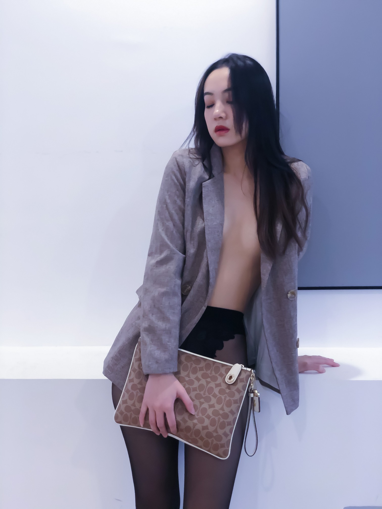 撩人的小文秘