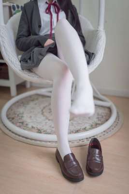 白丝少女