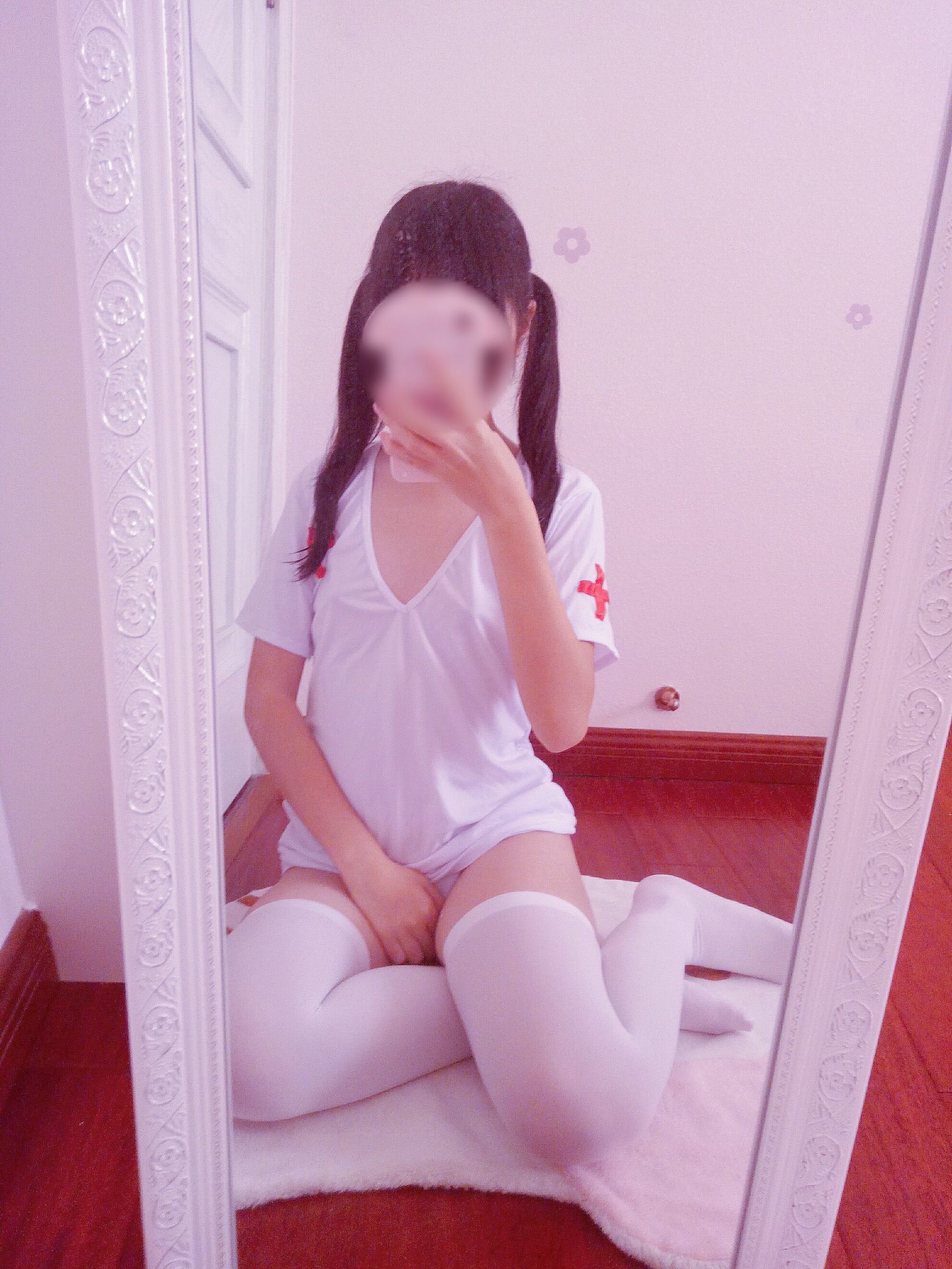 萝莉小护士