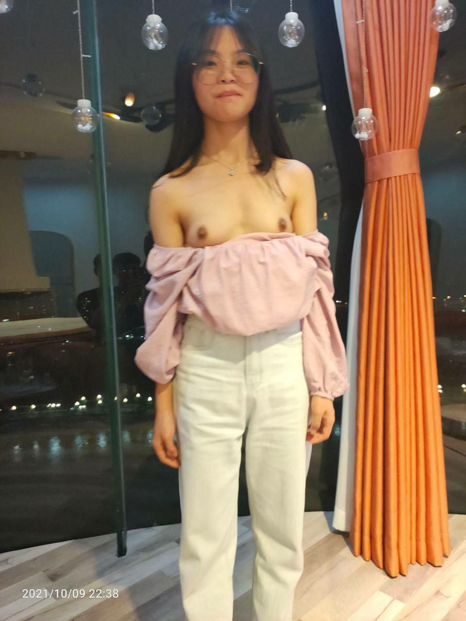 露脸美女 20230818