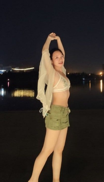 各类露脸反差美女图片 2023082001