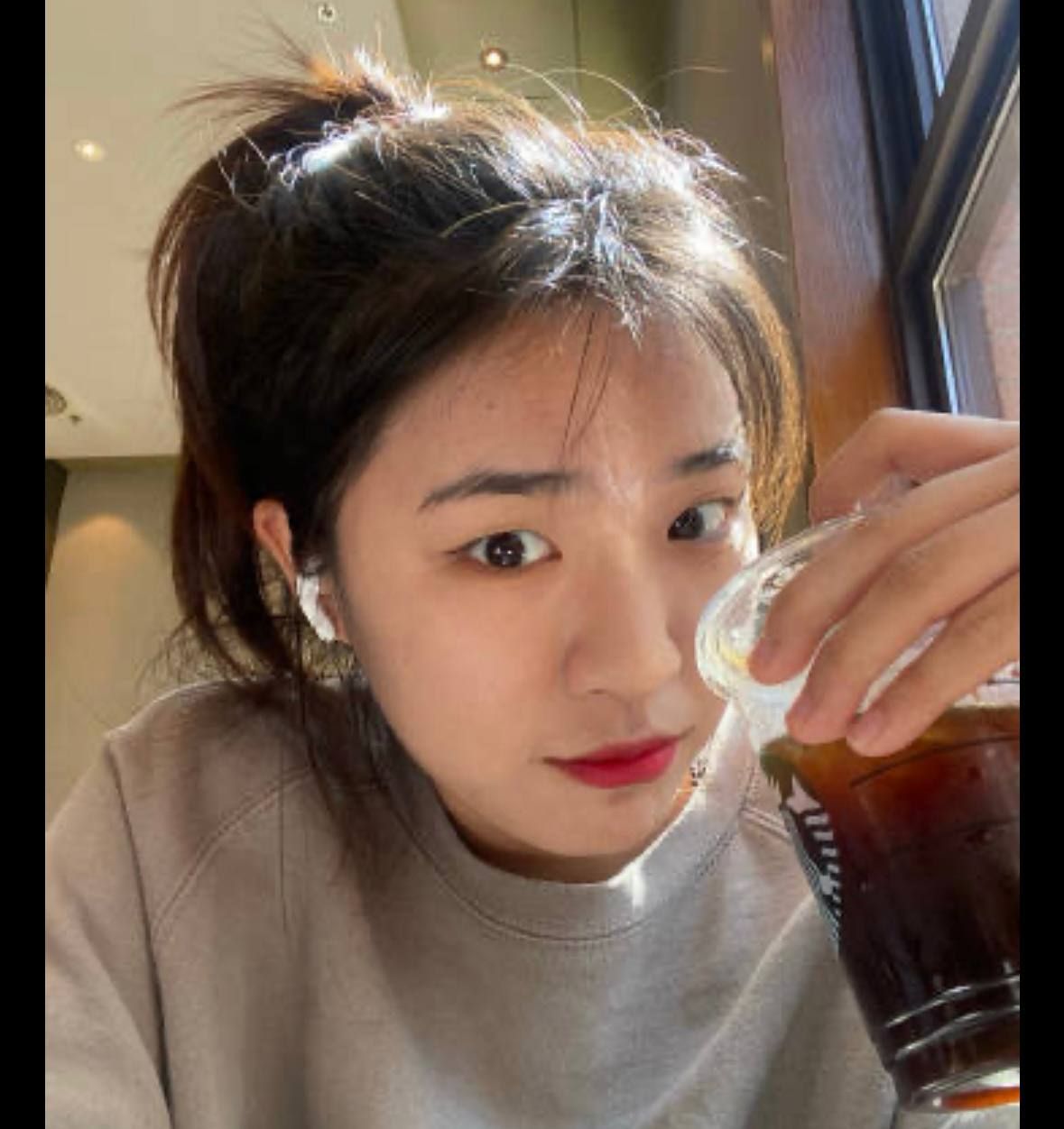 各类露脸反差美女图片 2023082001