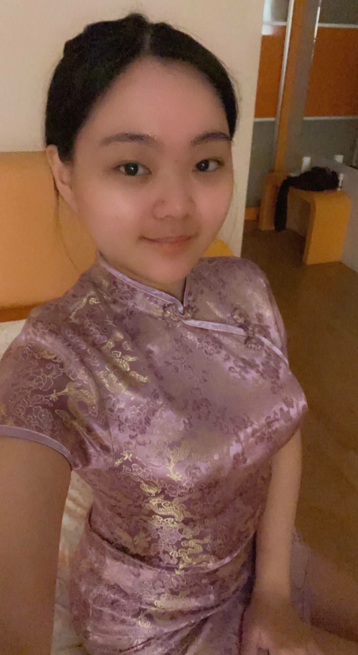 露脸美女 2023082201