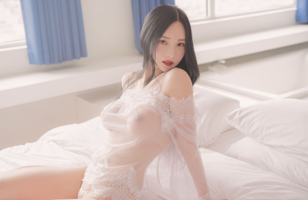 完美少妇朦胧躯体很诱人