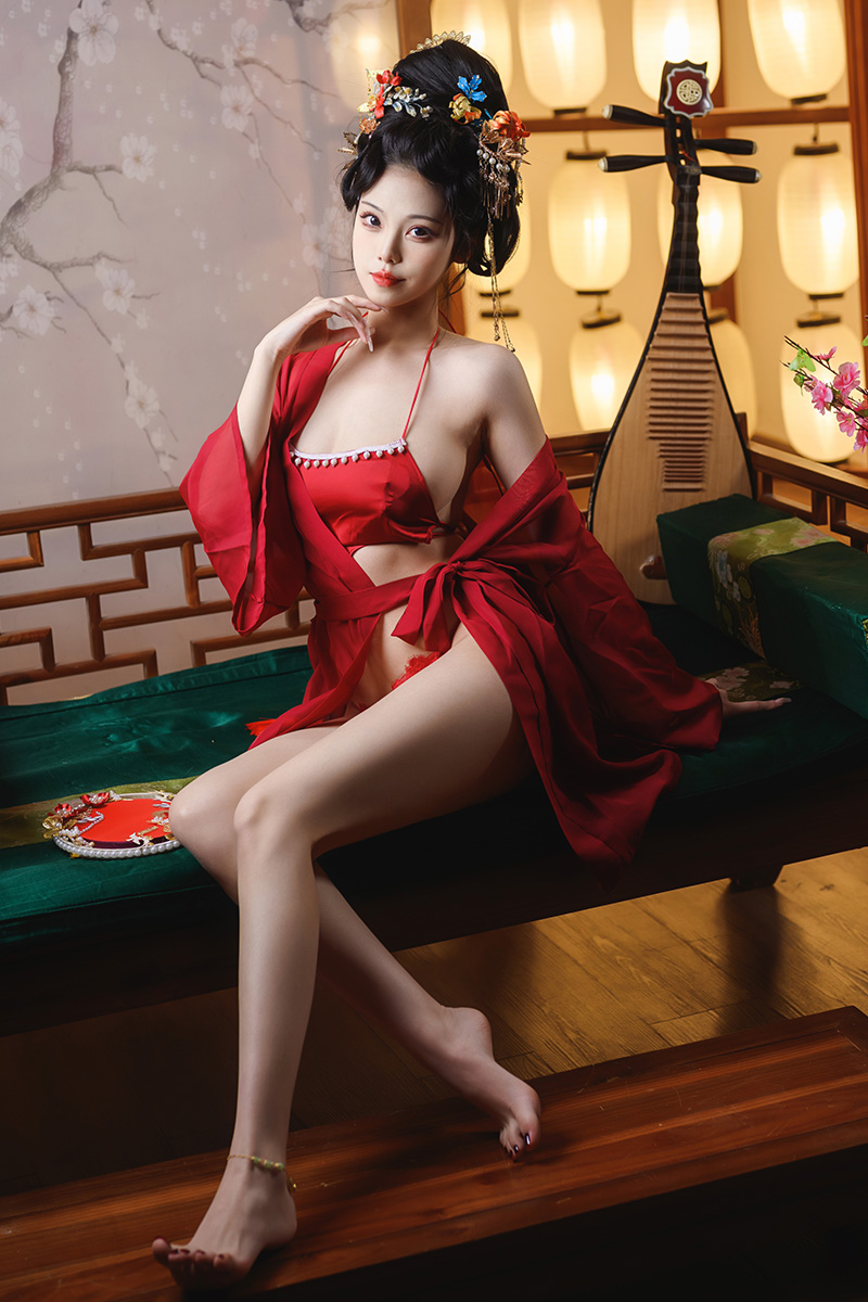 美女蜜汁猫裘甜美容颜让人难以忘怀