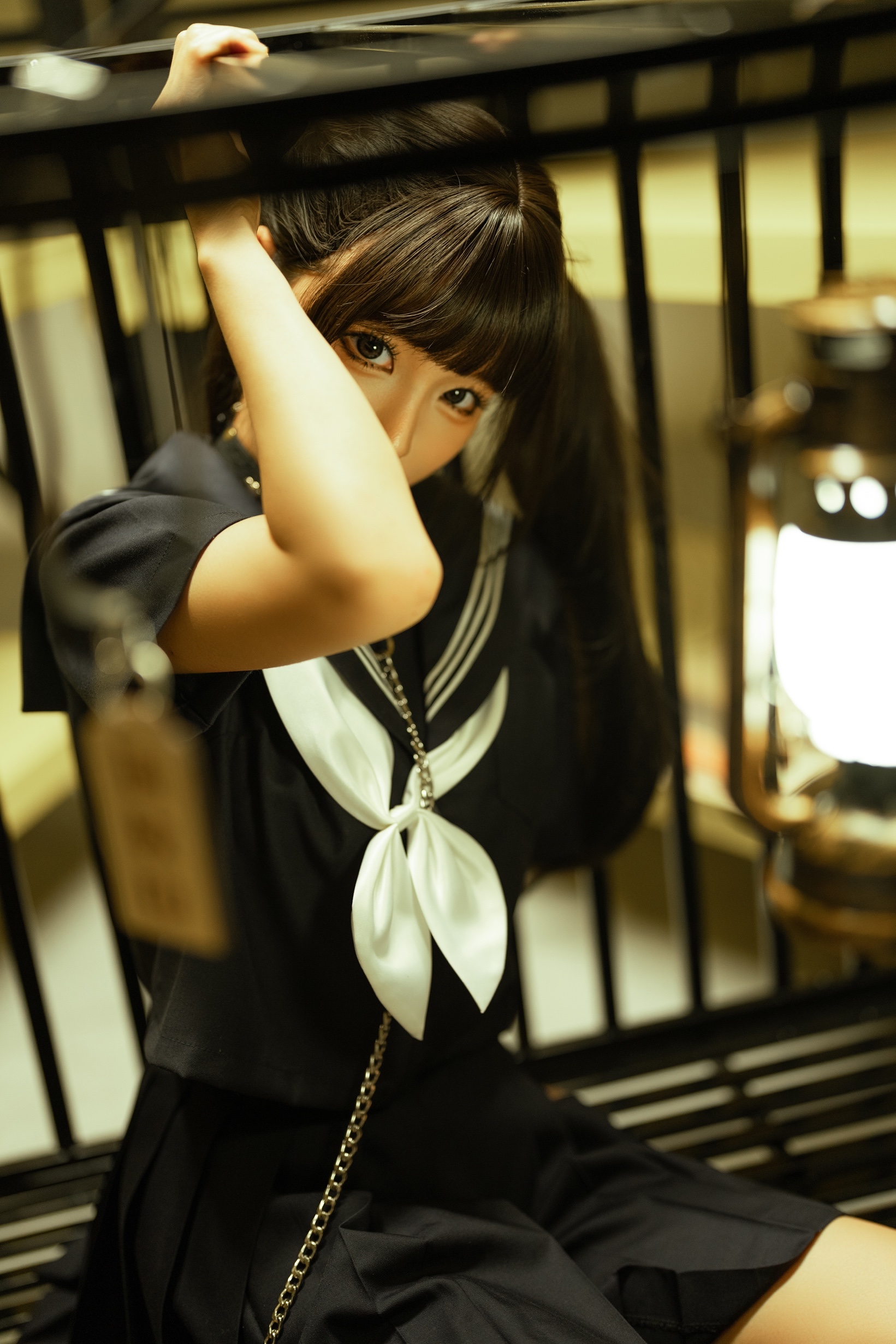 光女仆 水手服 囚笼