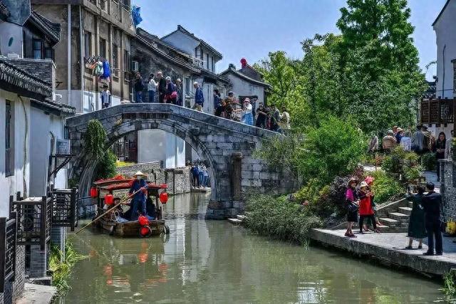 春暖花开！上海这些特色古镇到达“颜值巅峰”，乘公共交通直达