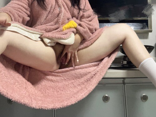 南国有佳人，容华若桃李
