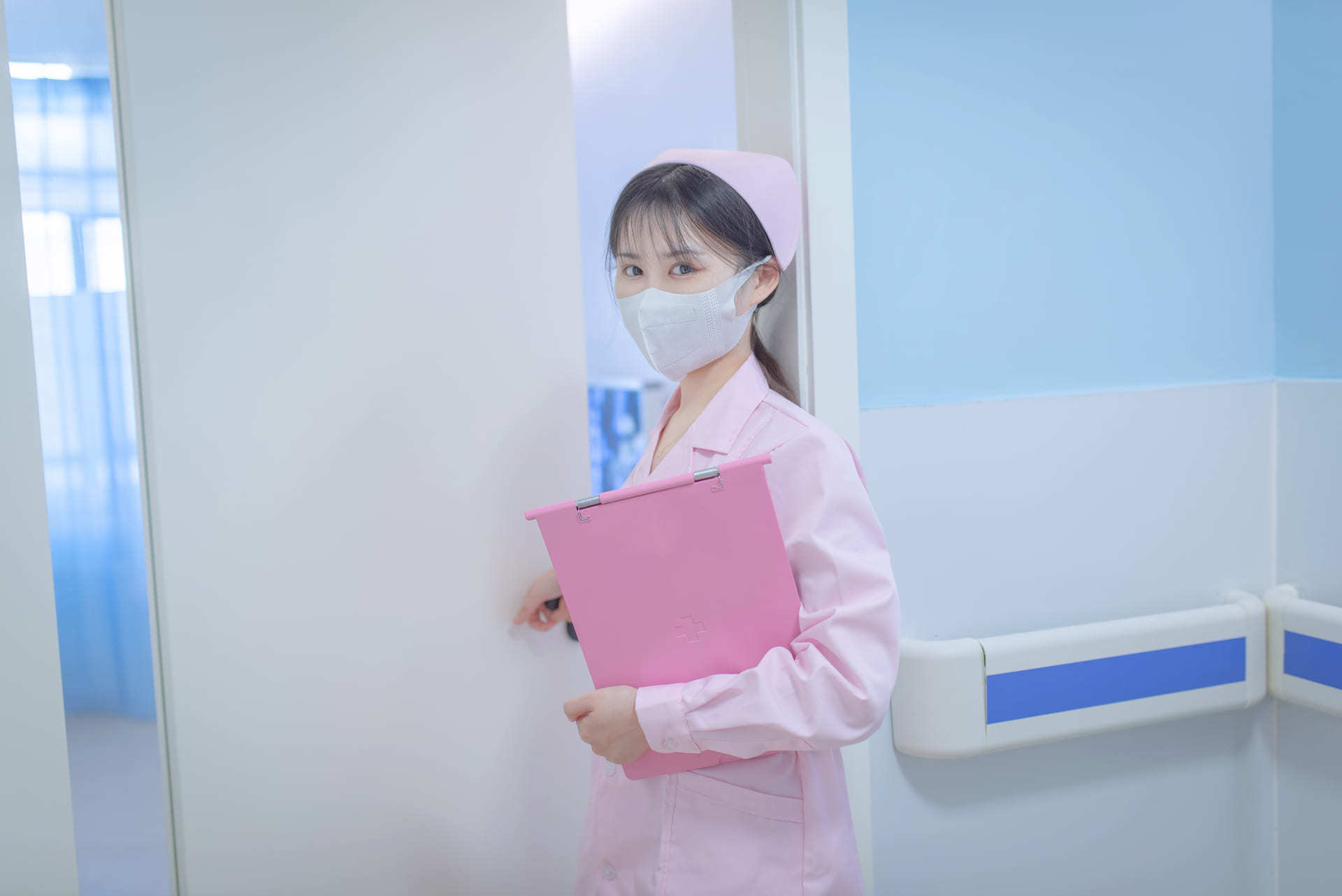 让护士姐姐看看