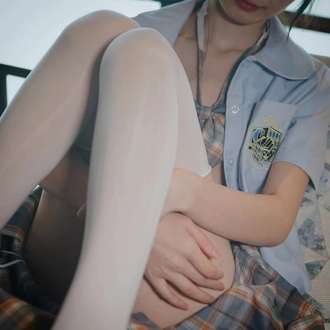 瘦瘦的JK妹子