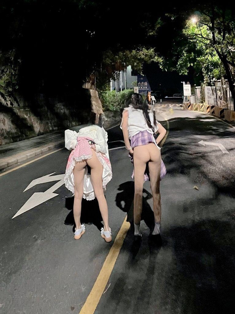 [小母狗] 深夜福利—— 众里嫣然通一顾,人间颜色如尘土